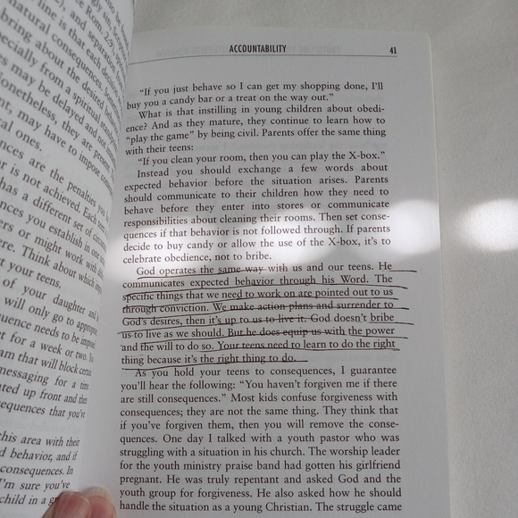 " Protecting Your Teen From Disturbing Behavior " Book Parenting Christian Faith - Picture 5 of 10